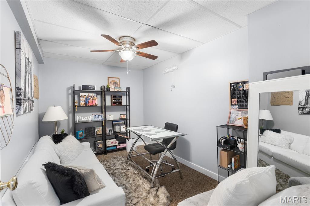 Florissant, Missouri 63031, United States, 3 Bedrooms Bedrooms, ,3 BathroomsBathrooms,Residential,Pending,155983