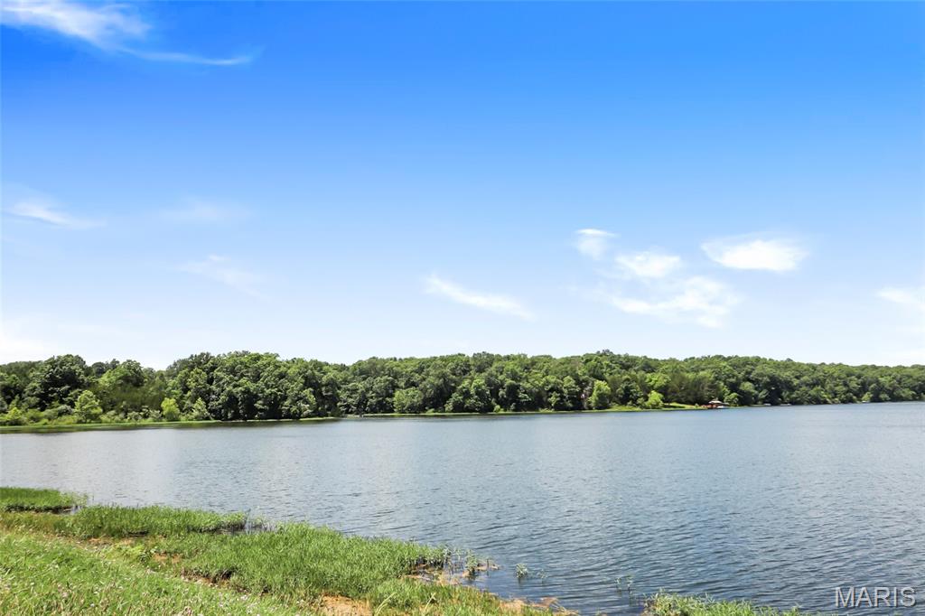 KINGDOM OF CALLAWAY EST - Residential