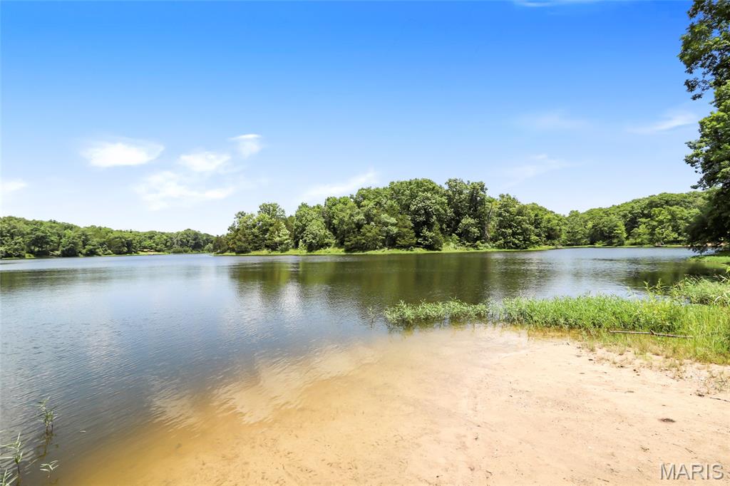 KINGDOM OF CALLAWAY EST - Residential