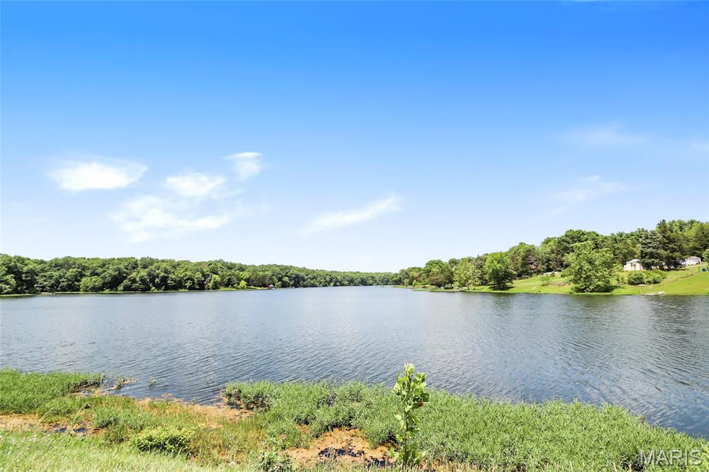 KINGDOM OF CALLAWAY EST - Residential