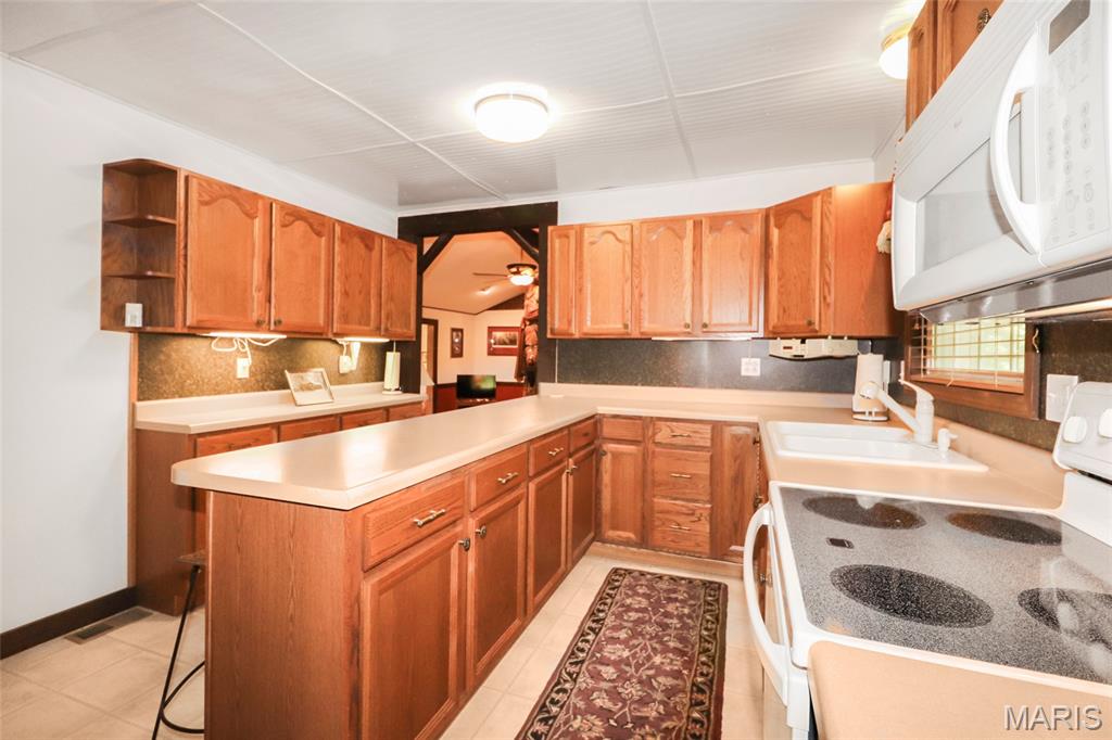 KINGDOM OF CALLAWAY EST - Residential