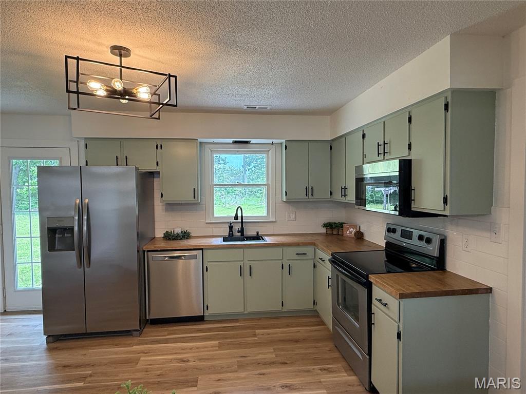 Lakeside Estate - Residential