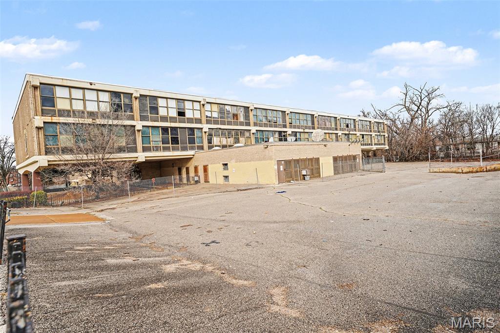Arlington Add - Commercial Sale