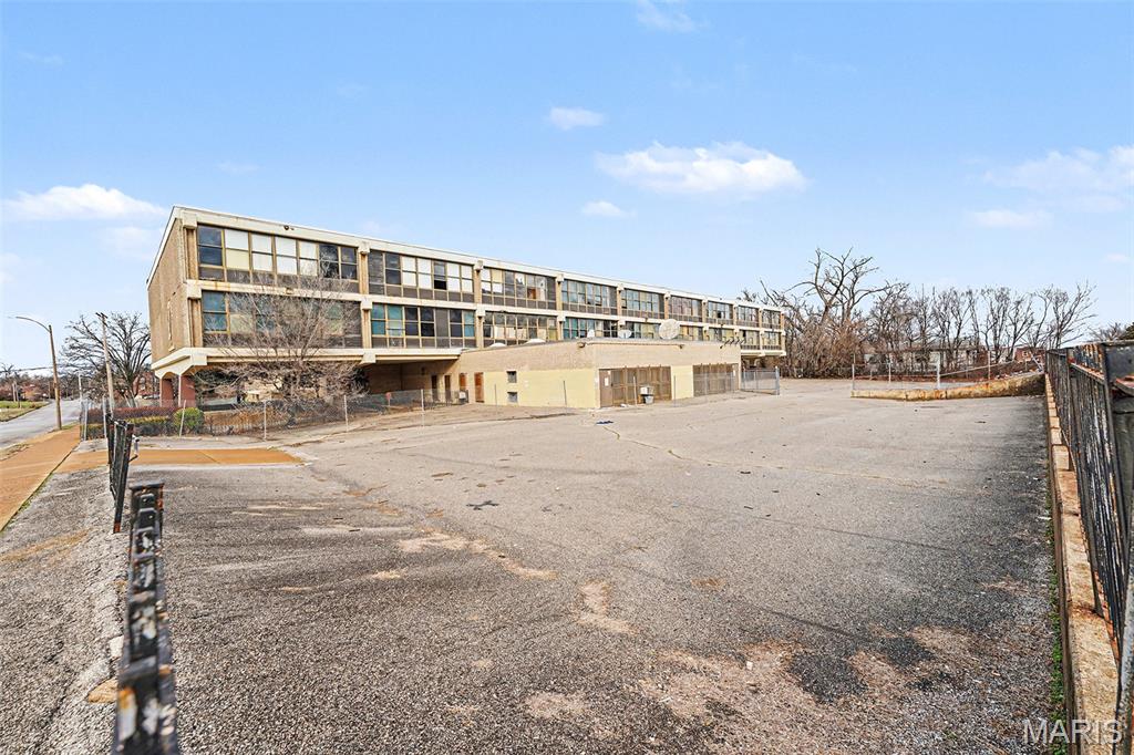 Arlington Add - Commercial Sale