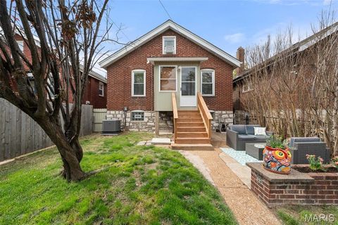 Tiny photo for 6118 Newport Avenue, St Louis, MO 63116 (MLS # 26022268)