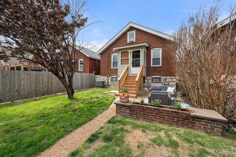 Tiny photo for 6118 Newport Avenue, St Louis, MO 63116 (MLS # 26022268)