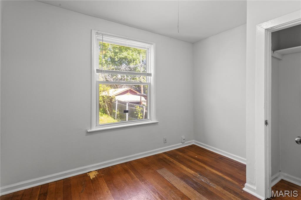 La Salle Court - Residential