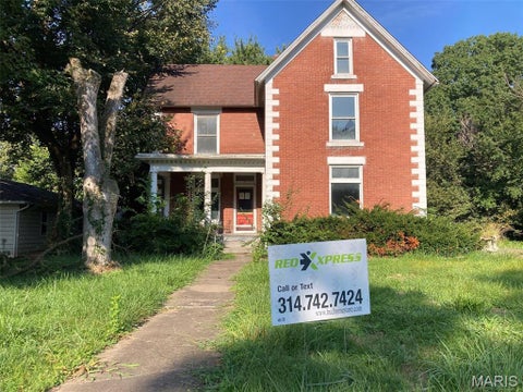 Photo of 711 Walnut Street, Fulton, MO 65251 (MLS # 26059937)