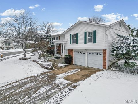 Tiny photo for 327 Parma Drive, Ballwin, MO 63021 (MLS # 25079676)