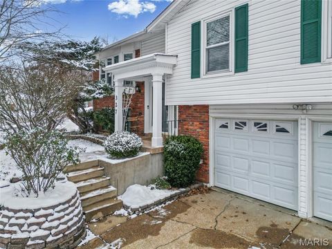 Tiny photo for 327 Parma Drive, Ballwin, MO 63021 (MLS # 25079676)