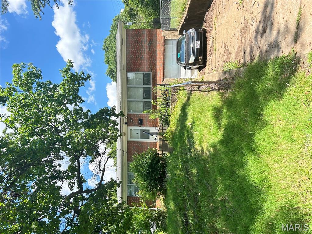 Jennings Manor - Residential