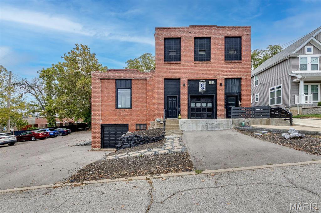 3723 Commonwealth Avenue