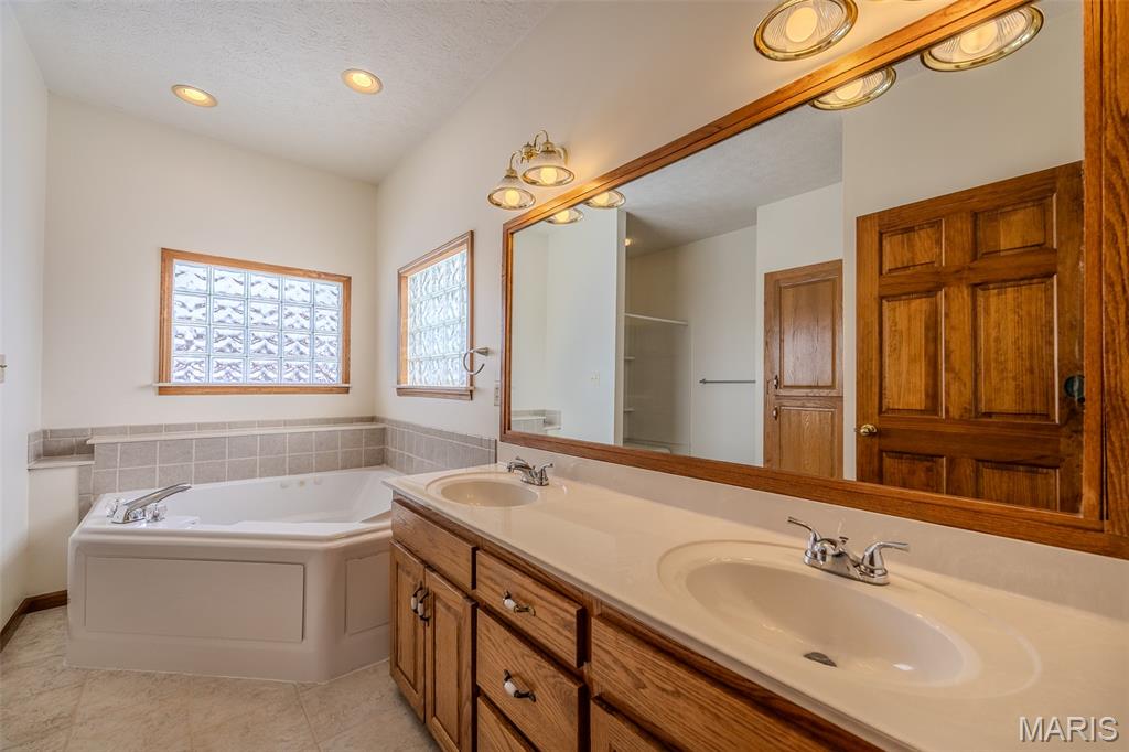 Eastlawn Div 02 - Residential