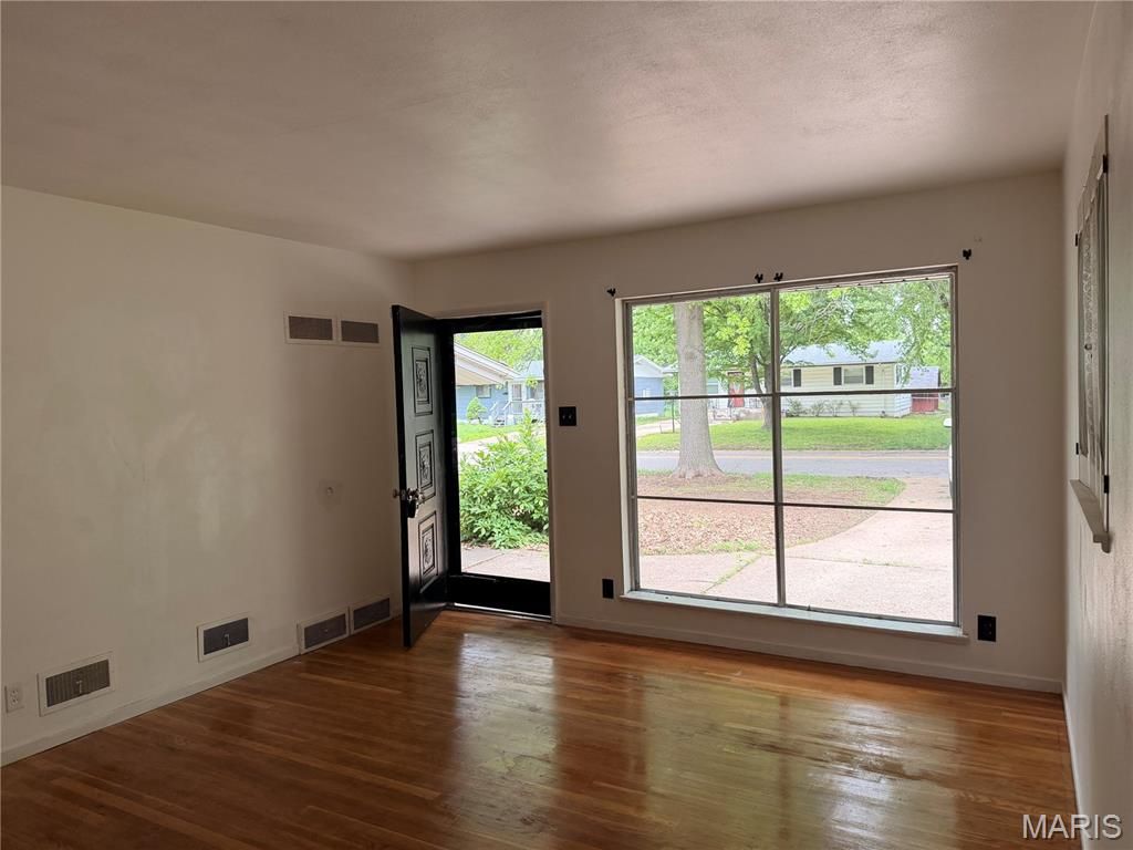 Photo of 10436 Durness Drive, St Louis, MO 63137 (MLS # 26027296)