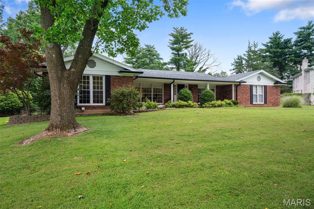 312 Diplomat Lane