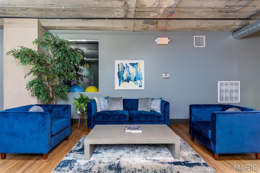 4100 Forest Park Avenue 403