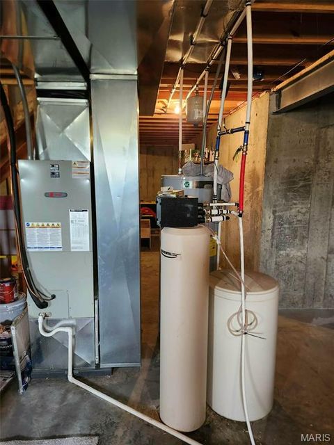 Tiny photo for 210 Creekwood Boulevard, Troy, MO 63379 (MLS # 26017495)