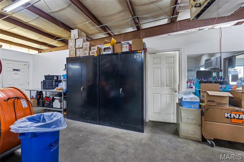 Jennings, Missouri 63136, United States, ,Commercial,Active,158103