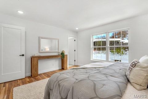 Tiny photo for 487 Runnymede Drive, Creve Coeur, MO 63141 (MLS # 25078862)