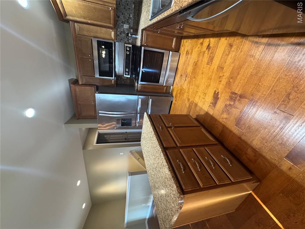 Meadow Oaks - Residential