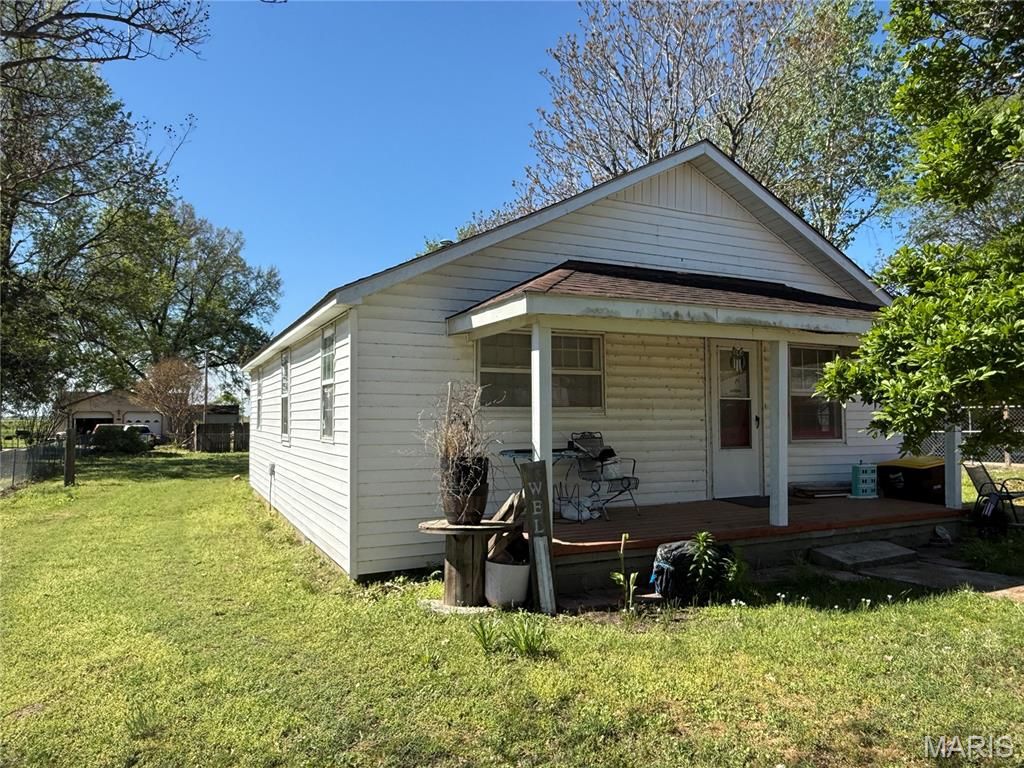 Photo of 1413 George Street, Kennett, MO 63857 (MLS # 26021023)