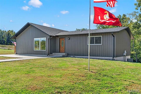 Tiny photo for 198 Evans Lane, Elsberry, MO 63343 (MLS # 26064784)