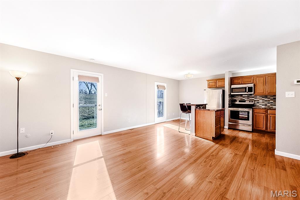 Rossridge Twnhs Condo - Residential