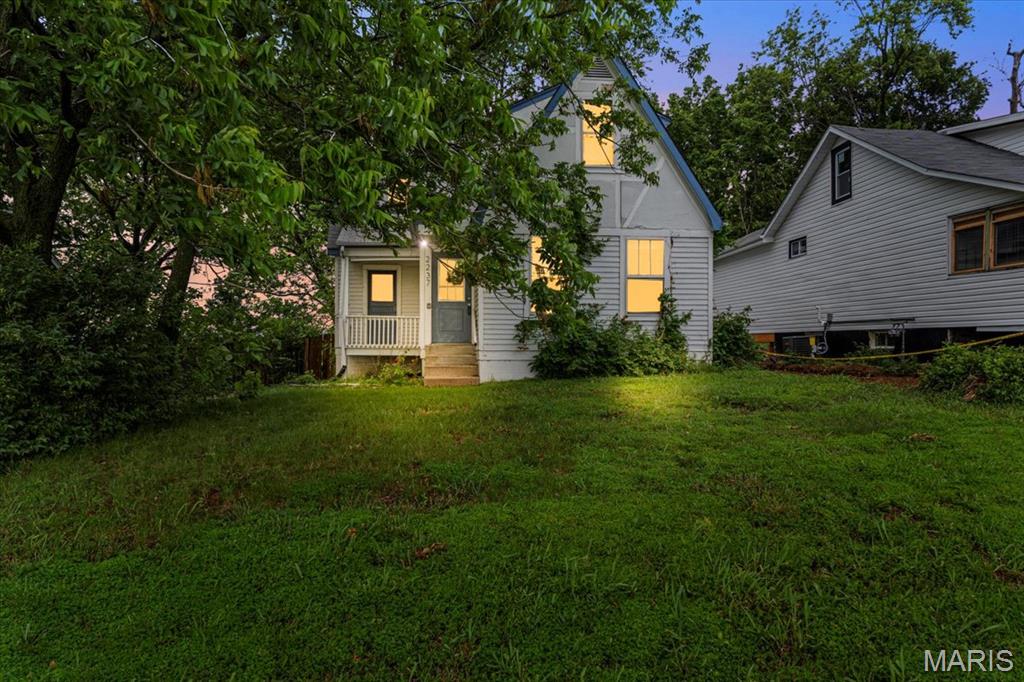 St Louis, Missouri 63114, United States, 3 Bedrooms Bedrooms, ,2 BathroomsBathrooms,Residential,Coming Soon,149293