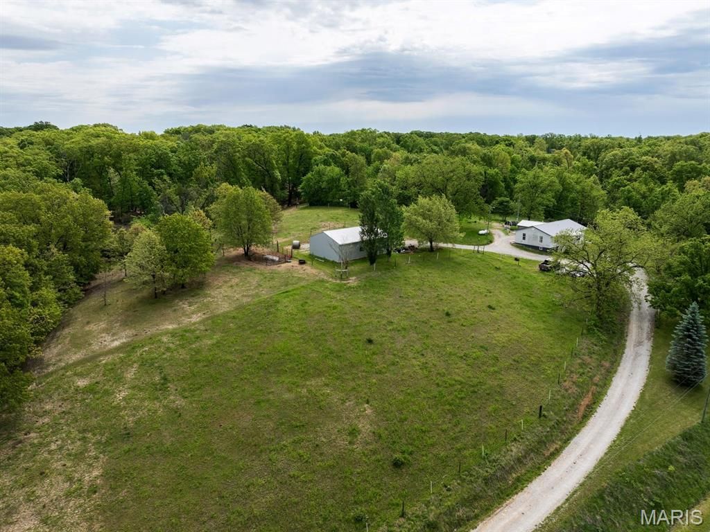 Photo of 12746 Thornberry Road, New London, MO 63459 (MLS # 26028739)
