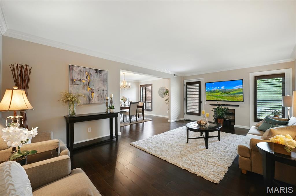 585 Coeur De Royale Drive 203