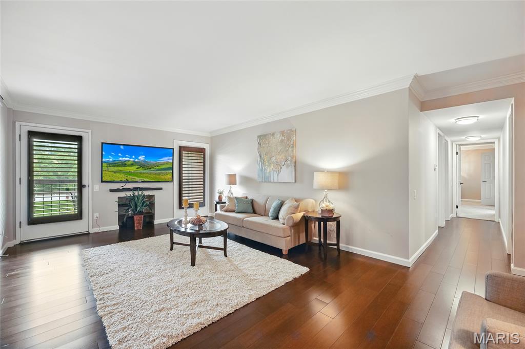 585 Coeur De Royale Drive 203
