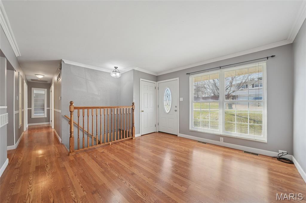 1438 Twin Oaks Drive