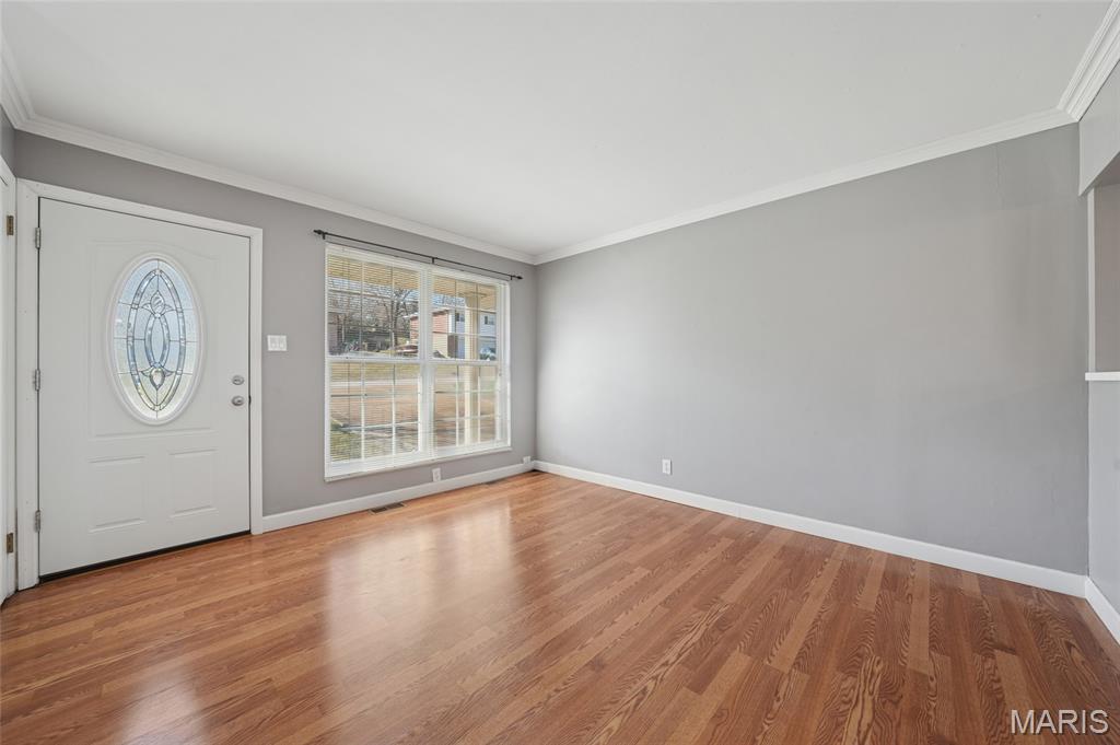 1438 Twin Oaks Drive