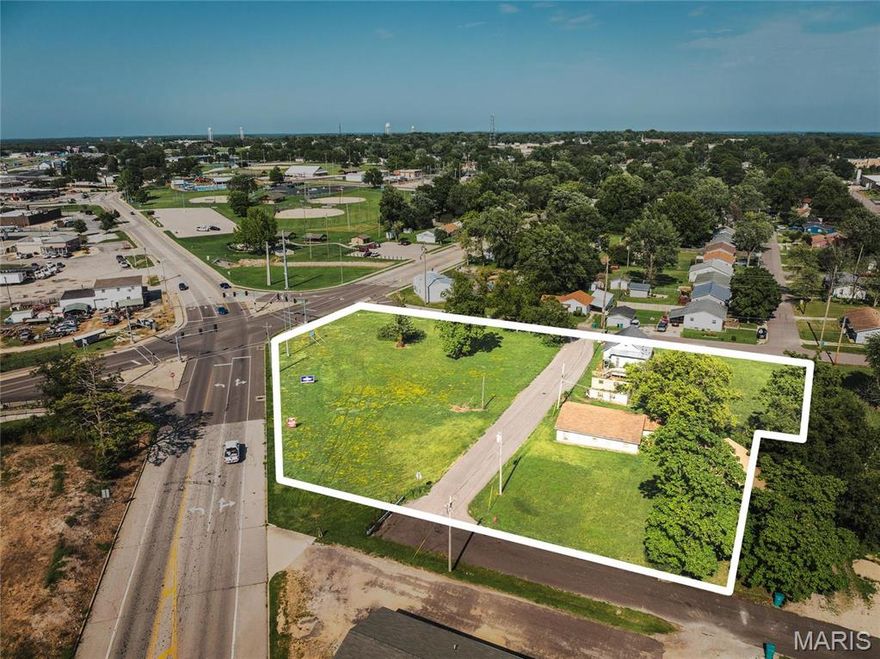 This is a PREMIER LOCATION at the BUSIEST STOP-LIGHT Corner in Sullivan.  This location is ideal for a pharmacy, retail center, gasoline/convenience store, or restaurant.  Traffic is continual all day and evening thus providing fantastic exposure.  The James Schatz Memorial Overpass connects local residents traveling to the north of I-44 to attend the Primary and Junior High Schools, as well as those traveling to the south of I-44 to Missouri Baptist Hospital, the Mercy Clinic, to shop for groceries,  as well as attend the elementary or high school, etc...
This Overpass+Stop-light = Bridge to Success!  Act Today

This 2.0+/- acres consists of multiple Parcel ID #'s: 35-4-17.0-2-001-001.000; 35-4-17.0-2-001-026.000; 35-4-17.0-2-001-025.000  and 35-4-17.0-2-001-002.000 Location: City, Corner Location, High Traffic