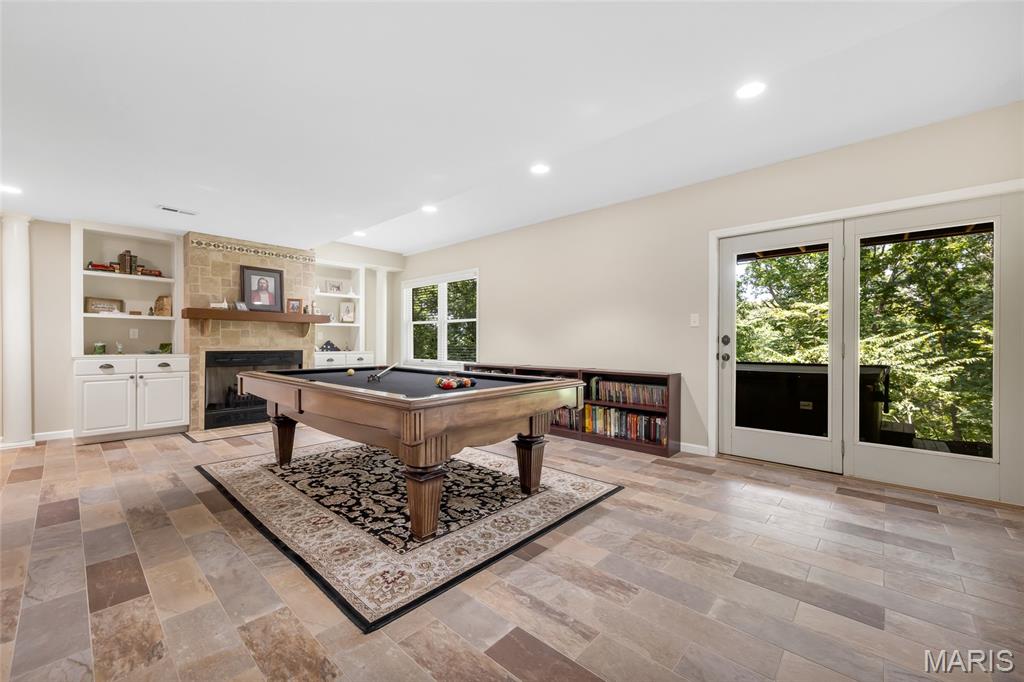 Grover, Missouri 63040, United States, 5 Bedrooms Bedrooms, ,4 BathroomsBathrooms,Residential,Pending,204177