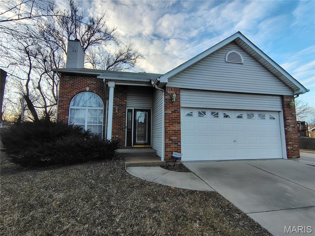 Photo of 1543 Hogan Street, St Louis, MO 63106 (MLS # 26013999)