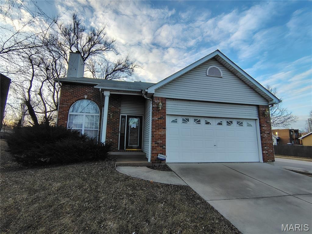 Photo of 1543 Hogan Street, St Louis, MO 63106 (MLS # 26013999)