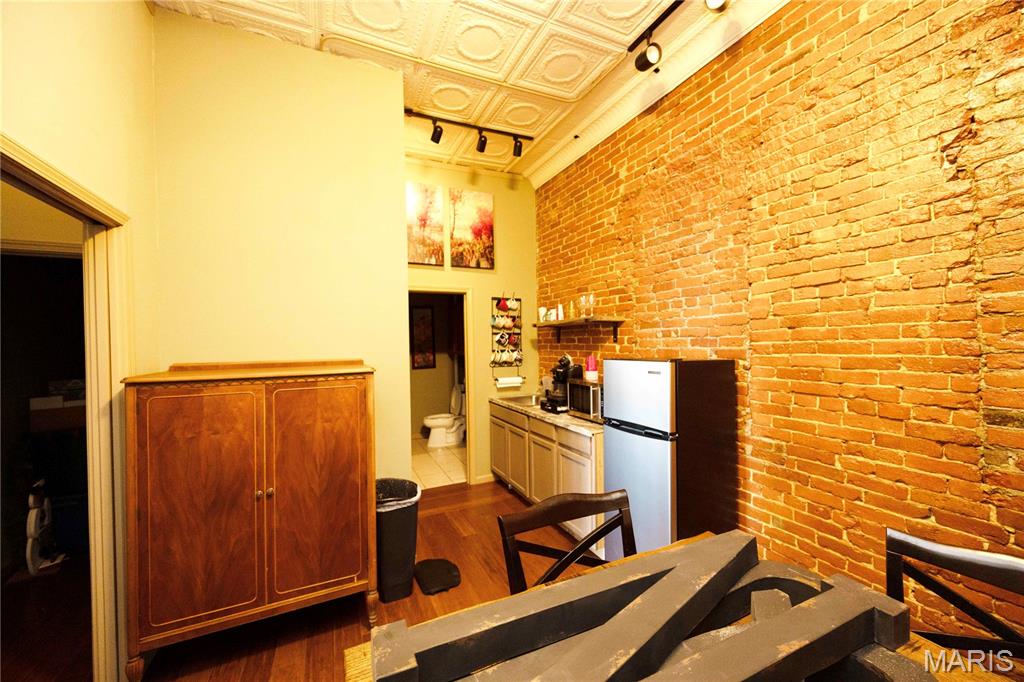 N/A - Commercial Sale