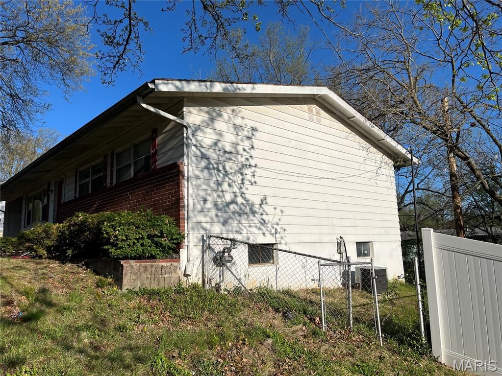 Photo of 1765 Cargill Drive, St Louis, MO 63136 (MLS # 26020090)