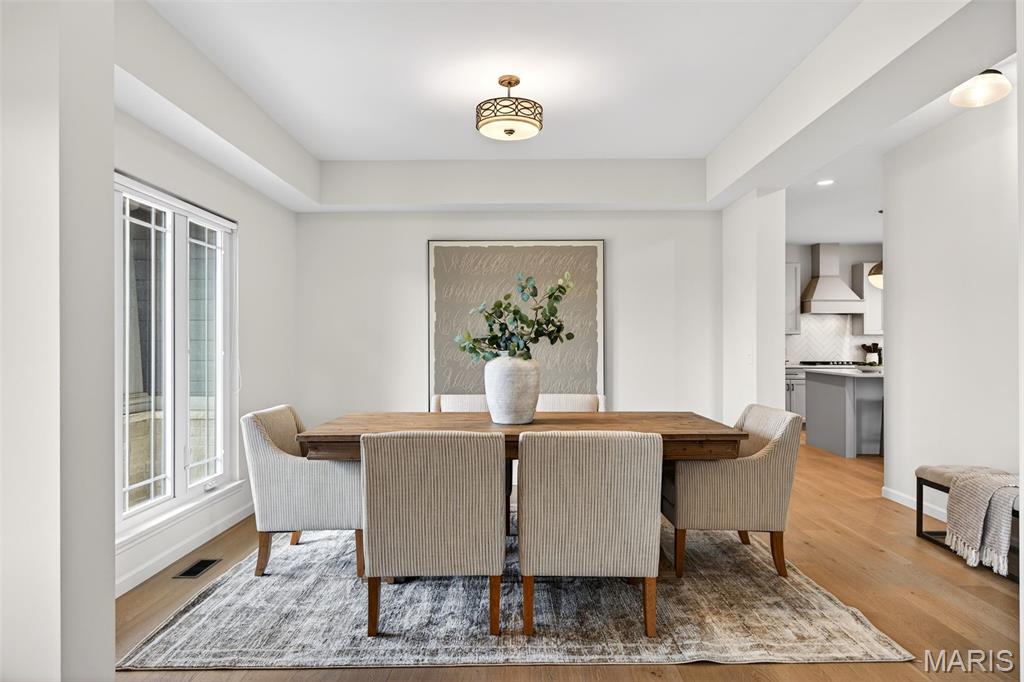 Bur Oaks - Residential