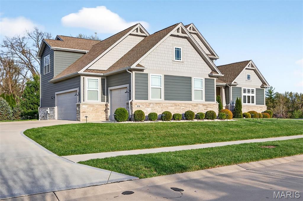 Bur Oaks - Residential