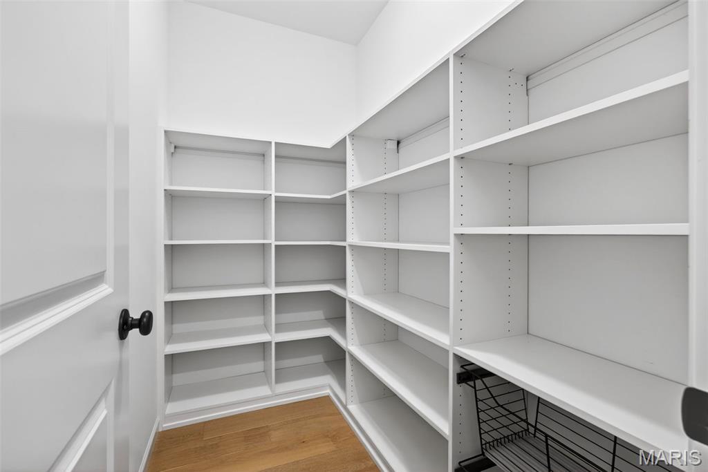 Bur Oaks - Residential