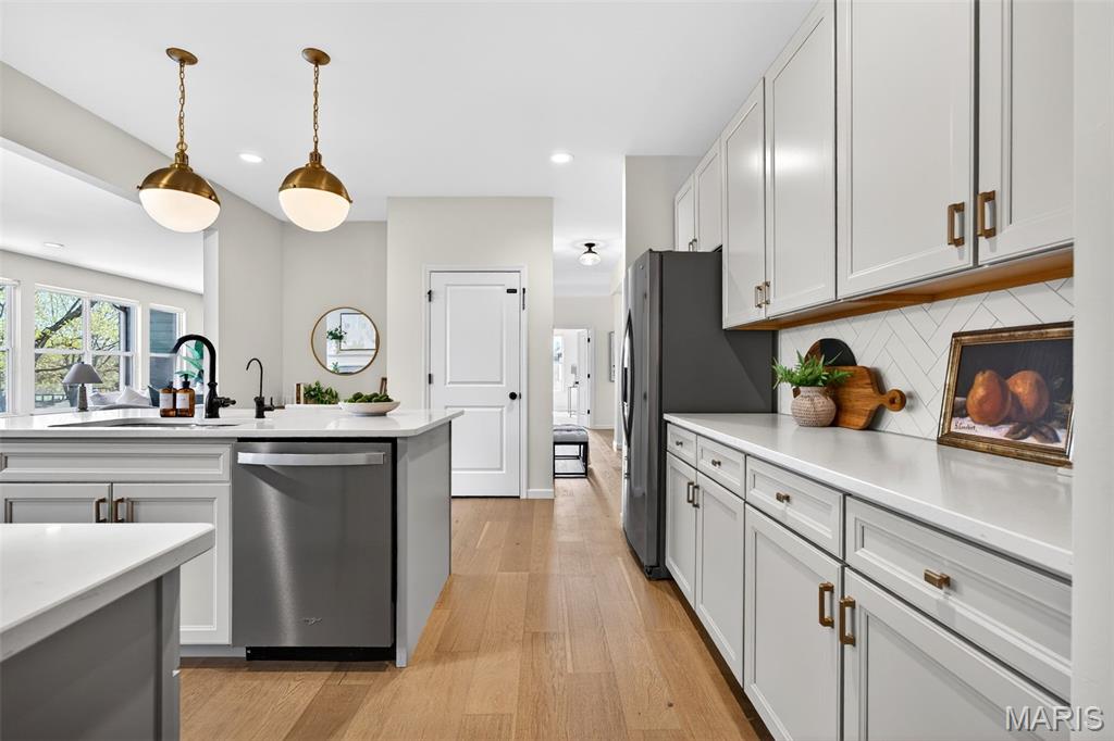 Bur Oaks - Residential