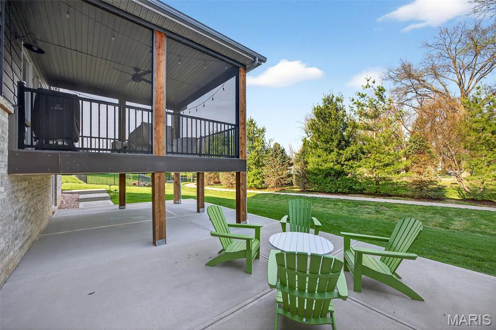 Bur Oaks - Residential