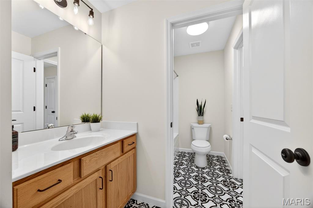 Bur Oaks - Residential