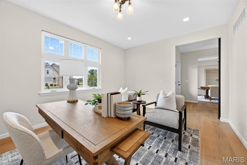 Bur Oaks - Residential