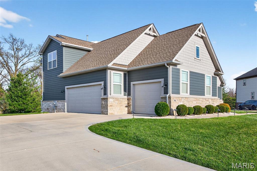 Bur Oaks - Residential