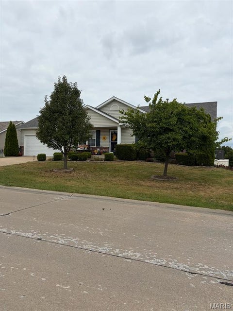 Tiny photo for 511 Glen Eagle Drive, Troy, MO 63379 (MLS # 26058890)