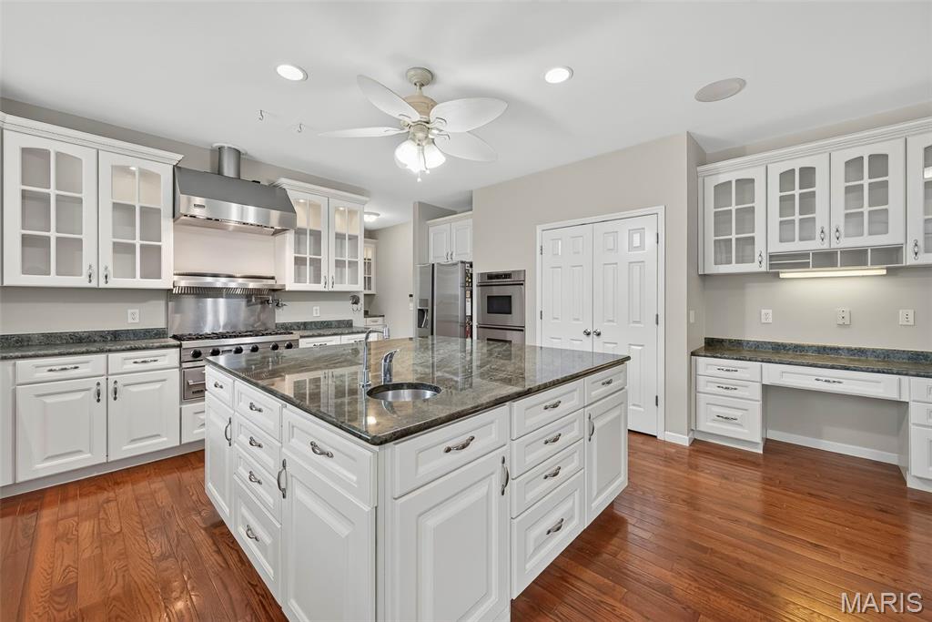 3010 Brook Hollow Drive