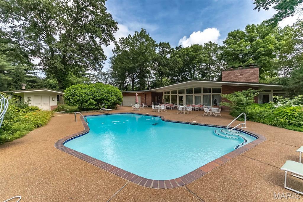 Twin Springs - Residential